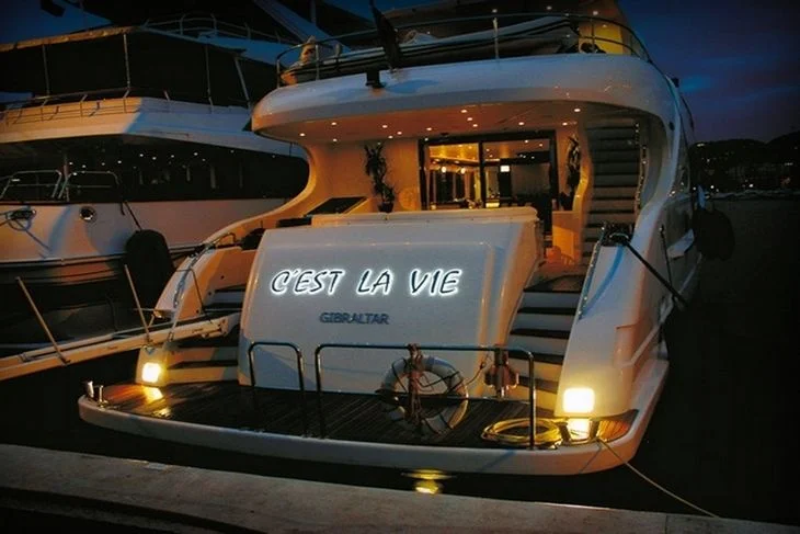 lettrage pour bateaux